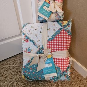New Pioneer Woman King Petal Party Patchwork Quilt and Shams